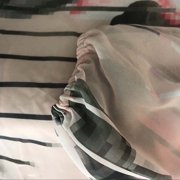 WHBM S Pink Off Shoulder Floral Long Sleeve Blouse - Picture 8 of 8